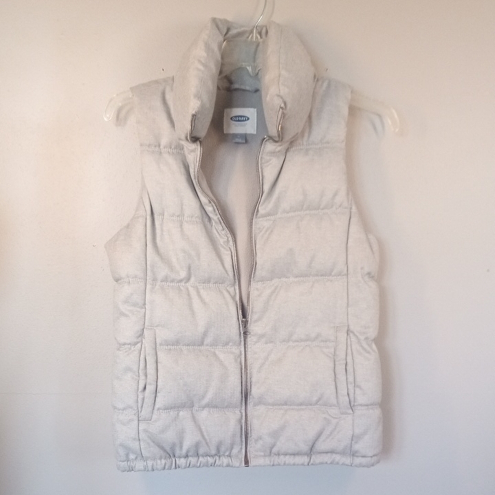 Old Navy Women's Light Gray Puffer Vest Size Medium